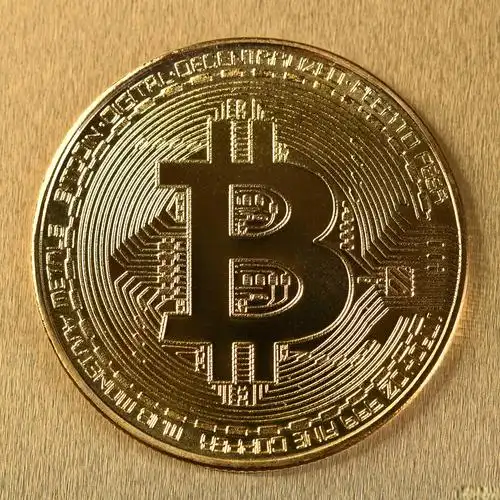 BTC长期投资者正在加速离场，2年以上地址已坚持160万枚