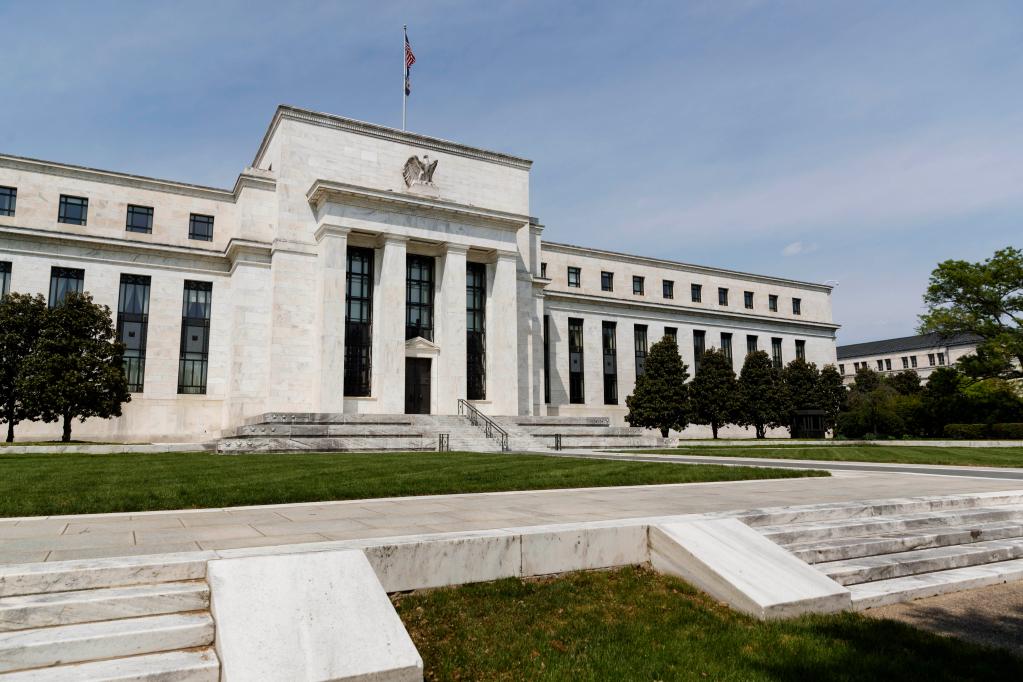 FED voting member Plosser: Rate cuts are not appropriate until inflation continues to decline