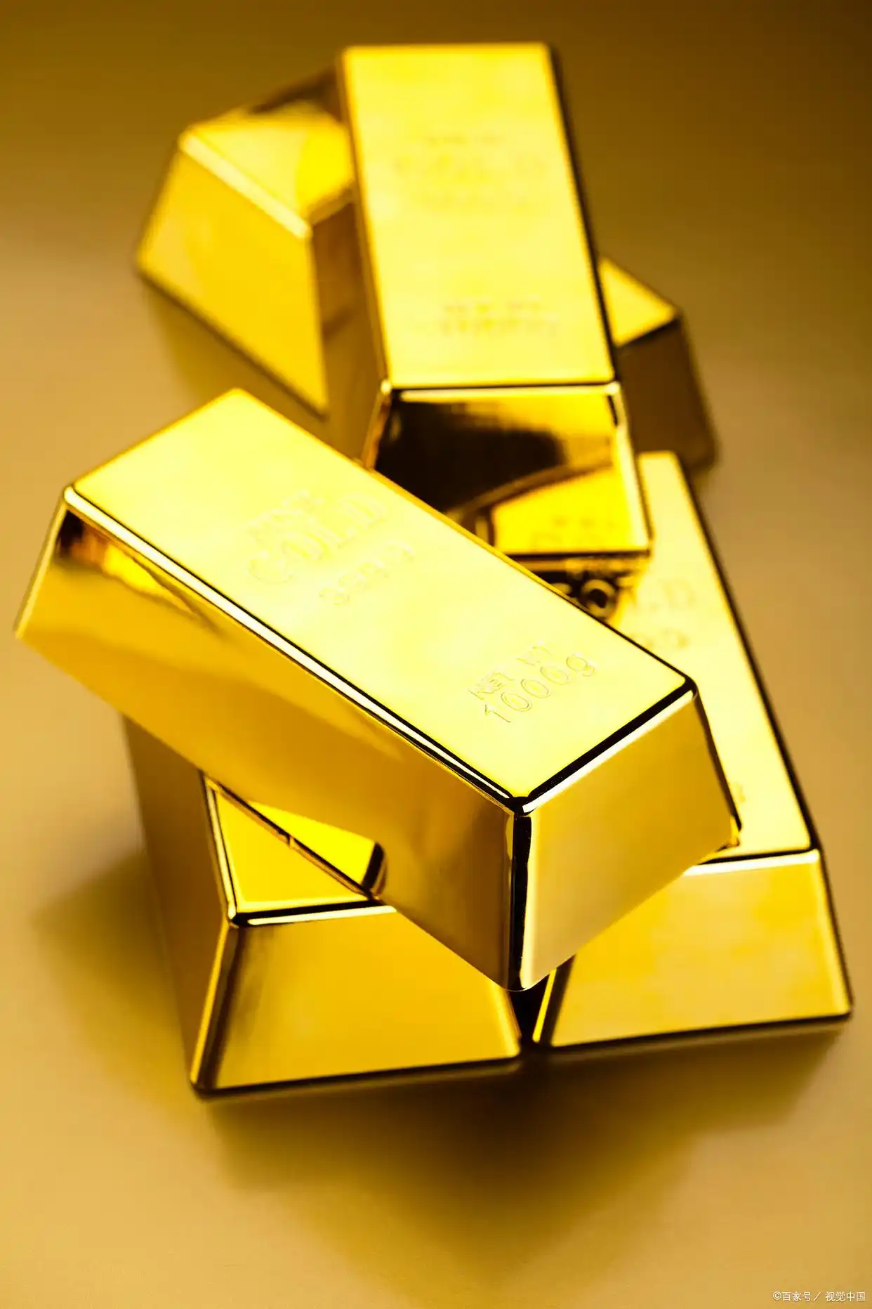 Gold holds steady above 4,600, institutions say not enough to challenge record highs
